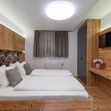 In Mit Garten By Interhome Mayrhofen